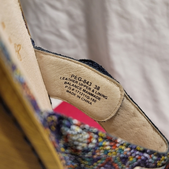 Alegria Peggy Aztec Dottie women's size 38 sandals - Picture 11 of 16